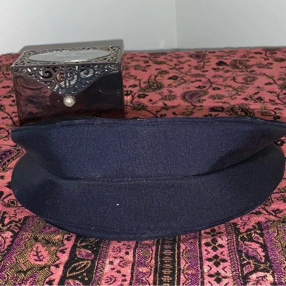 Vintage Elegant Handbag in Midnight Blue - Picture 6 of 15